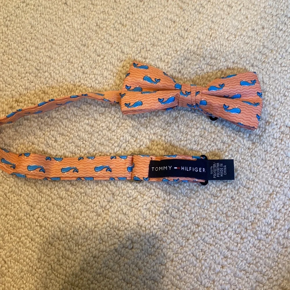 Tommy Hilfiger boys bowtie